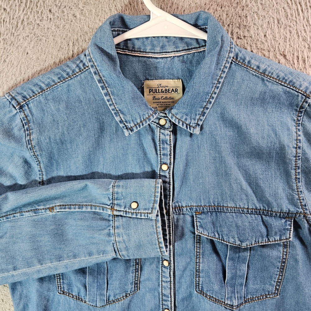 Pull & Bear Denim Shirt Top Women US Small EUR Medium Pearl Snap Blue